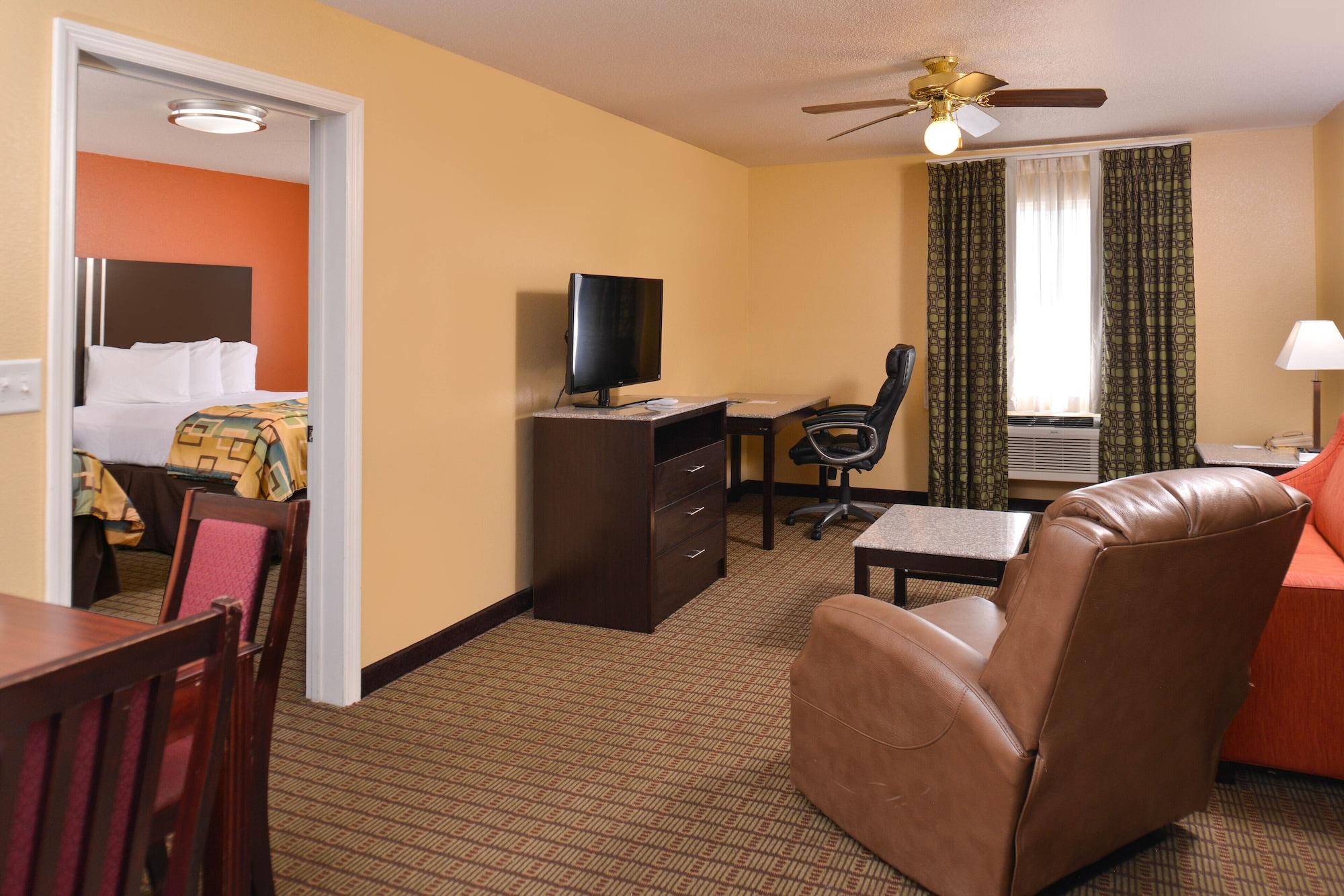Douglas Inn & Suites Cleveland Esterno foto